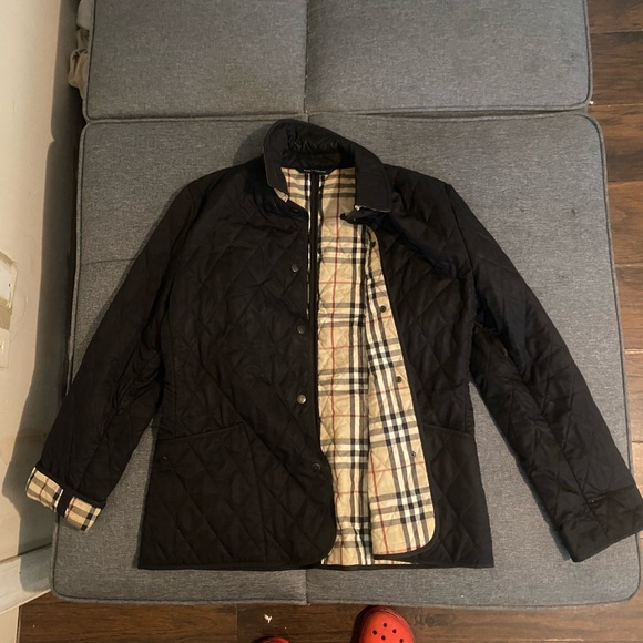 Burberry Black Quilted Jacket with Plaid Lining - Picture 1 of 8